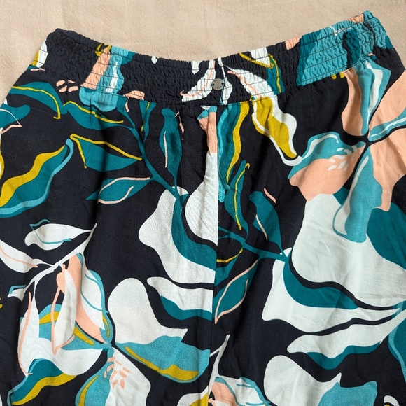Colorful Floral Roxy Beach Pants - Picture 3 of 4